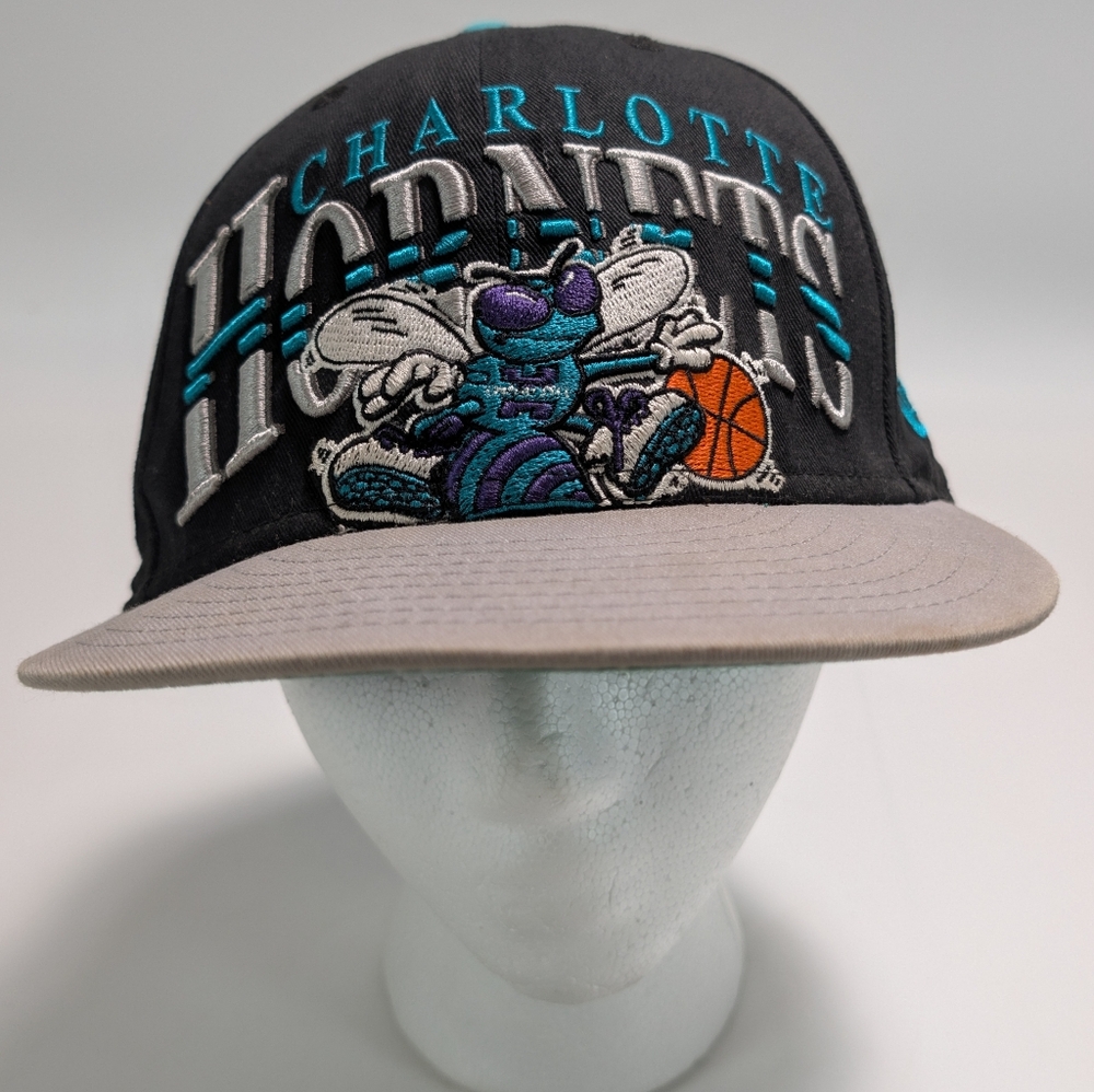 New Era Hardwood Classics 9Fifty Charlotte Hornets Embroidered Snapback Hat